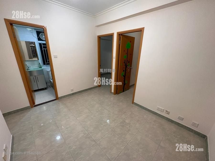 Tai Po Centre Sell 2 Bedrooms , 1 Bathroom 361 ft²