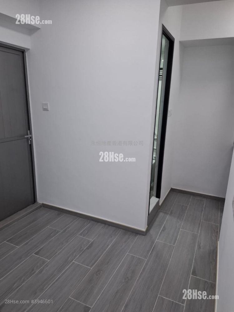 Apartment #3946601 Rental Property Detail Page - Vista 5