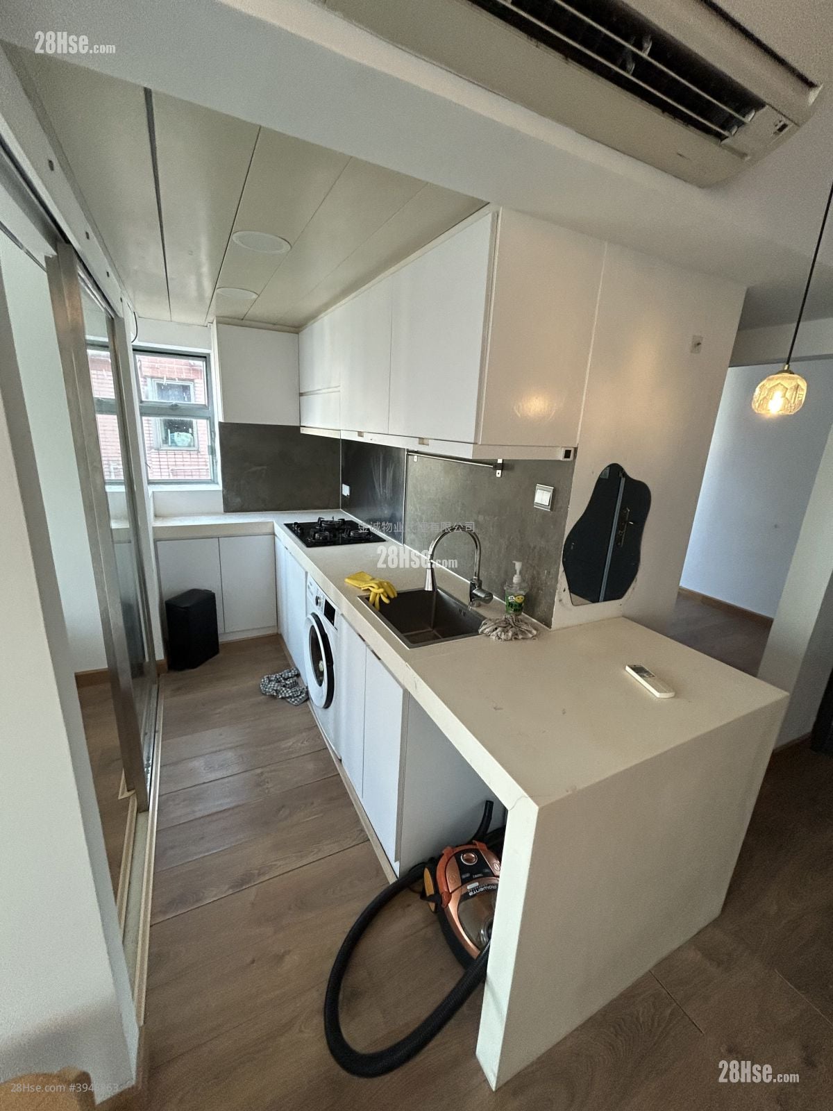 Queen's Terrace #3946863 Rental Property Detail Page - Vista 3