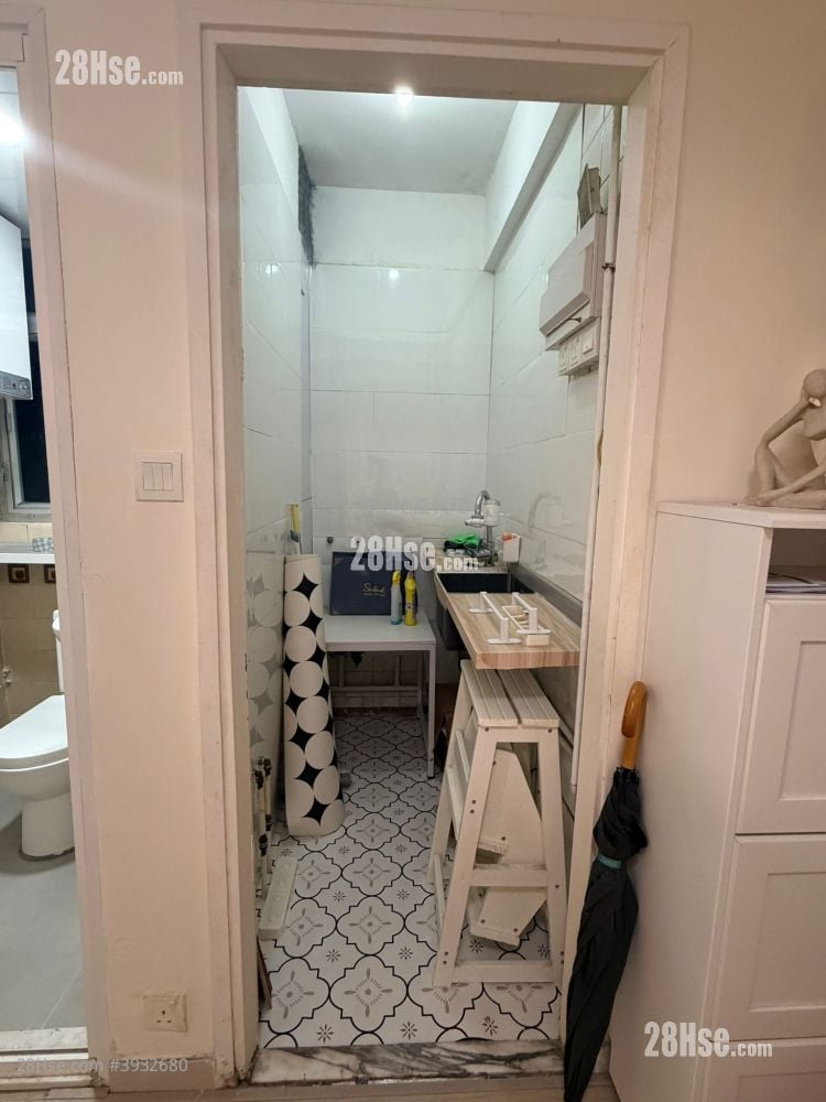Man Bo Building #3932680 Rental Property Detail Page - Aanzicht 4