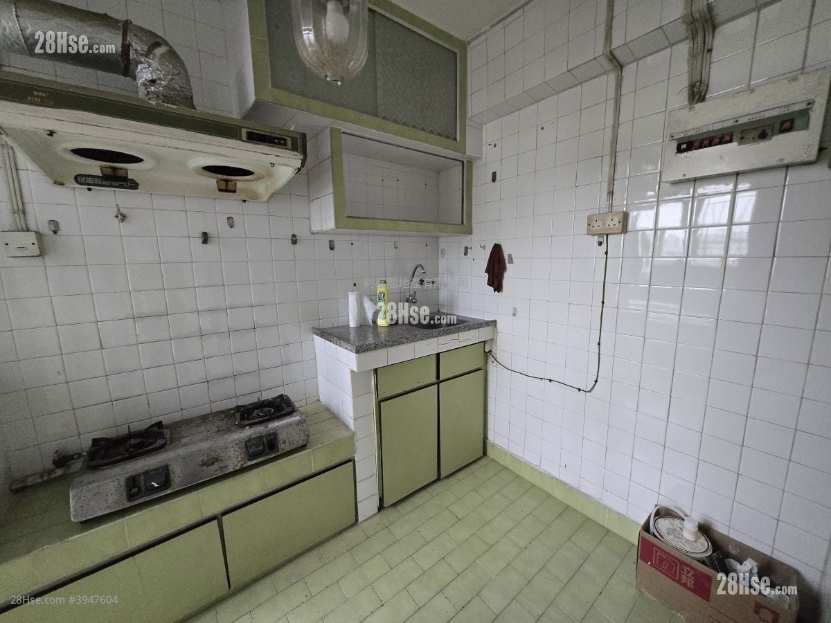 Cheung On Estate #3947604 For Sale Property Detail Page - Vista 5
