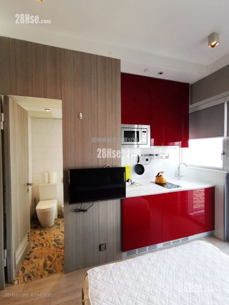 Parkes Residence #3947930 Rental Property Detail Page - Vista 4