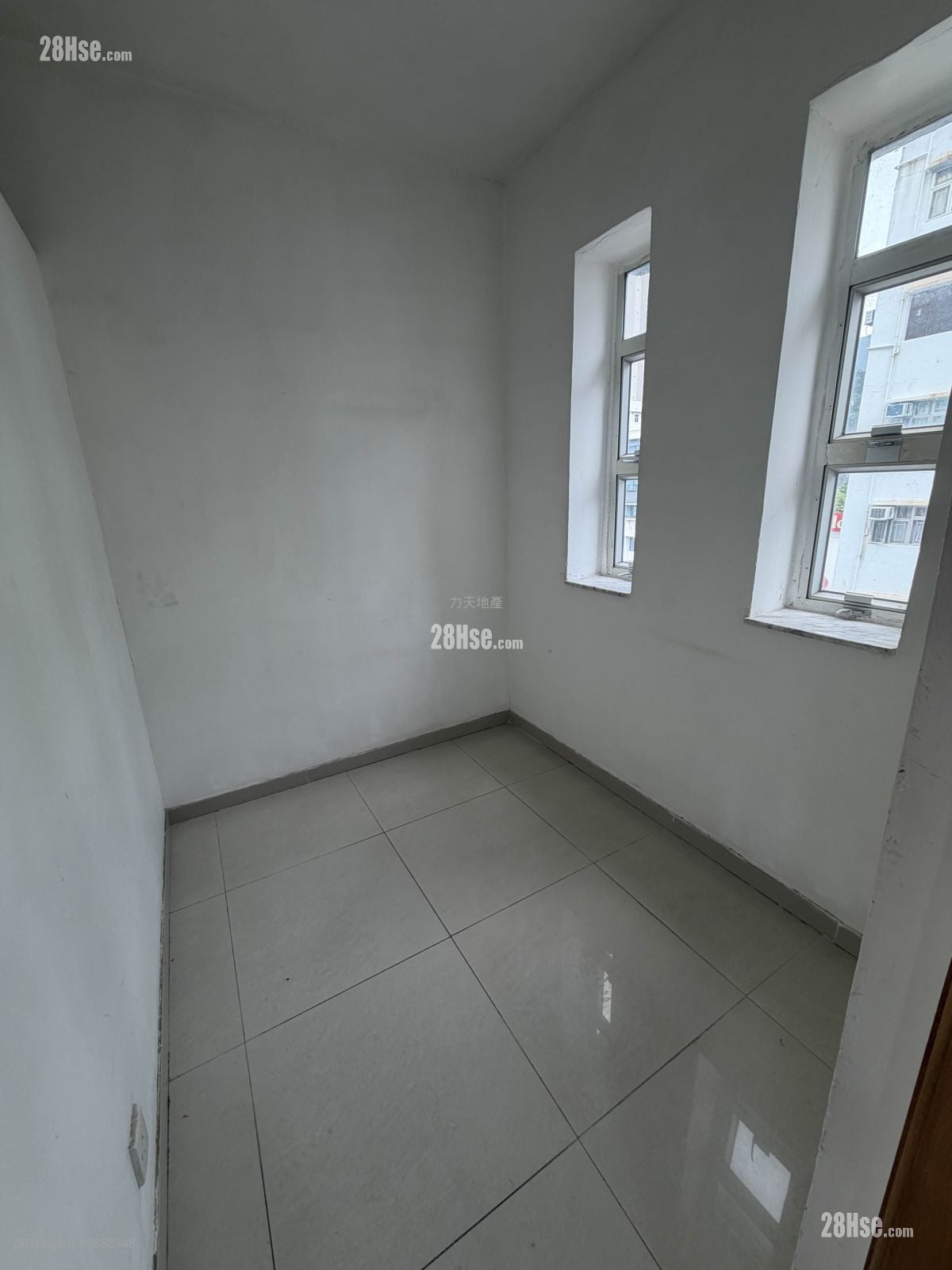 Leung Chau Building #3868548 Rental Property Detail Page - Aanzicht 2