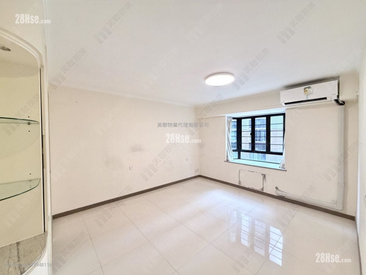 Beverly Villas #3948116 For Sale Property Detail Page - Vista 3