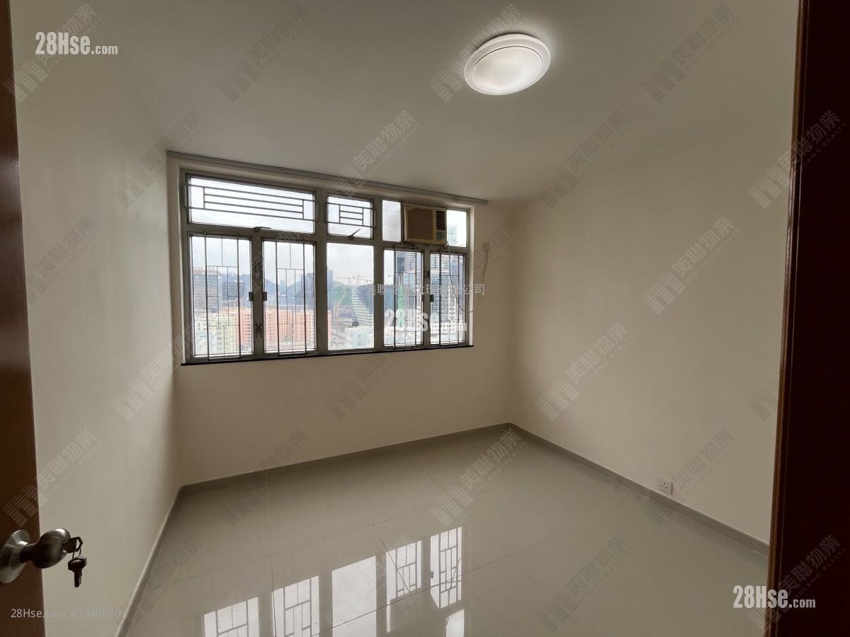 Telford Gardens #3940030 Rental Property Detail Page - Vista 3