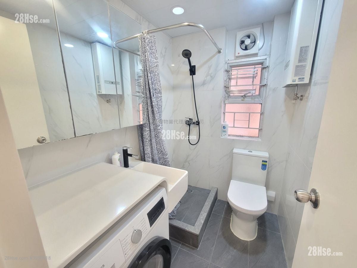 Amoy Gardens Rental 2 Bedrooms , 1 Bathroom 390 ft²