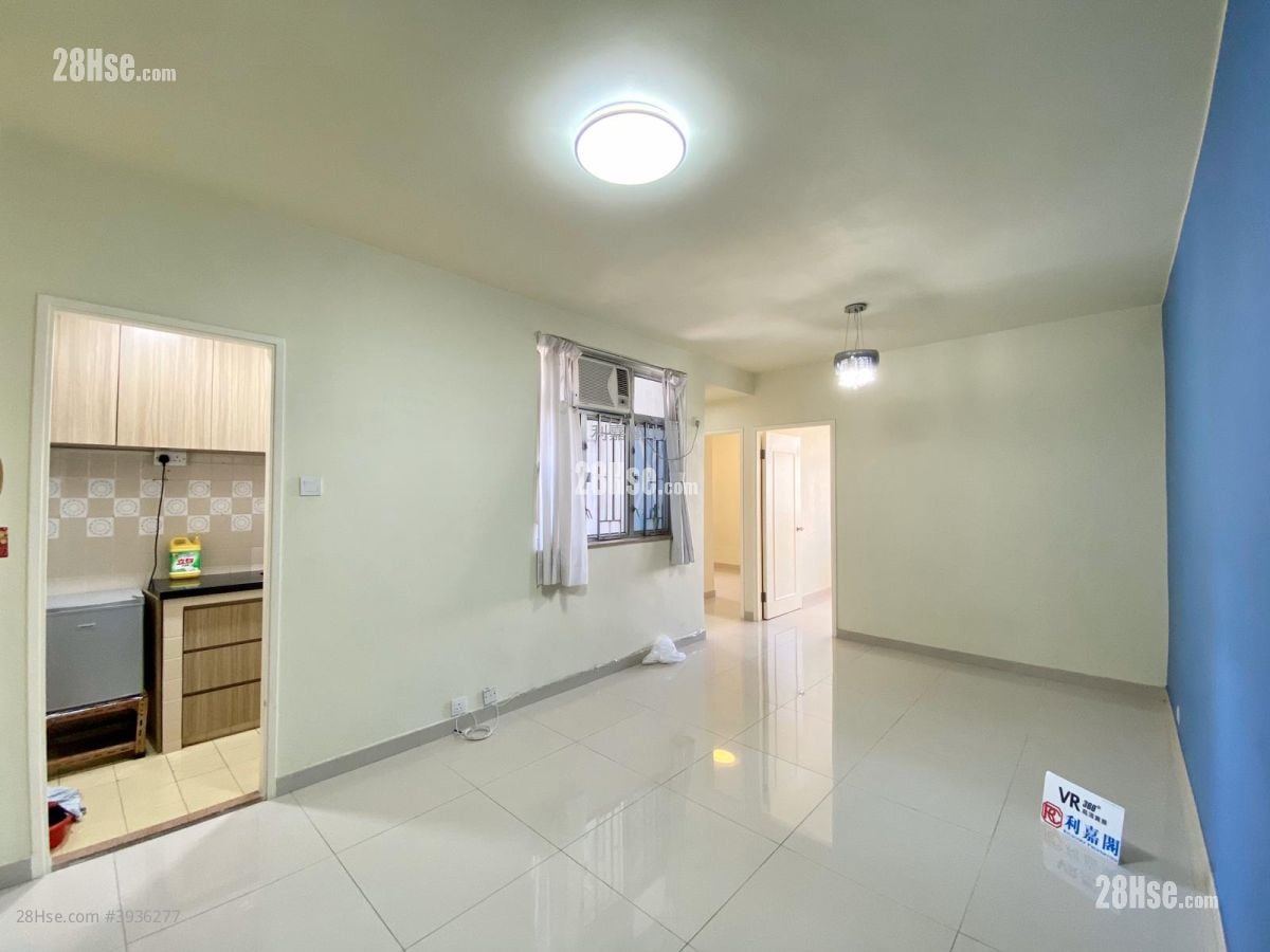 Telford Gardens Rental 2 Bedrooms , 1 Bathroom 494 ft²
