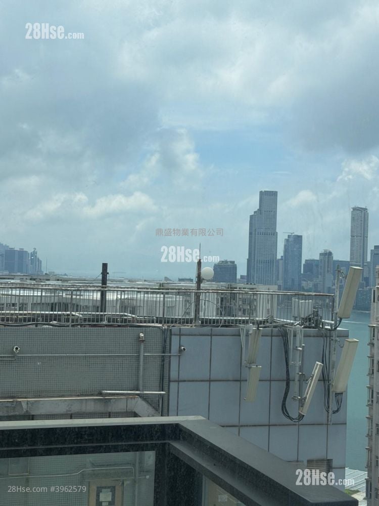 One Prestige Rental Studio , 1 Bathroom 207 ft²