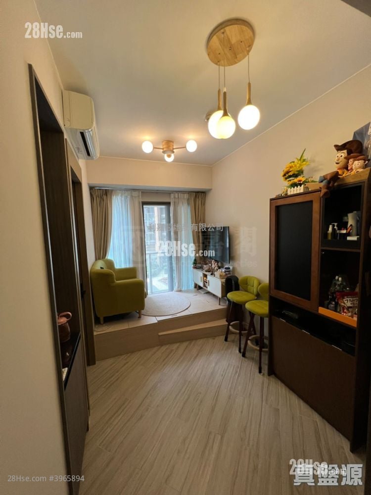 Sereno Verde Sell 1 Bedroom , 1 Bathroom 270 ft²