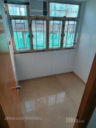 Apartment in HongKong Hong Kong, 元洲 Un Chau, 深水埗區 Sham Shui Po District - View 5