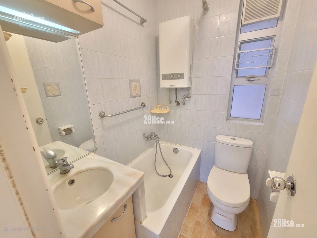 Amoy Gardens Rental 2 Bedrooms , 1 Bathroom 356 ft²