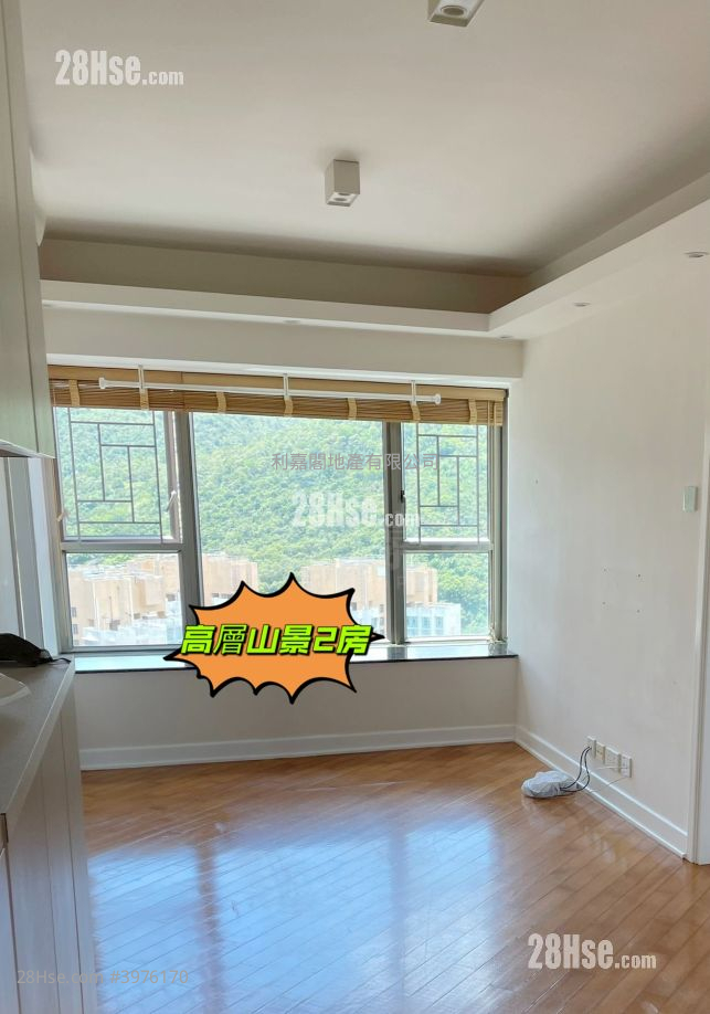 Park Central Sell 2 Bedrooms , 1 Bathroom 406 ft²
