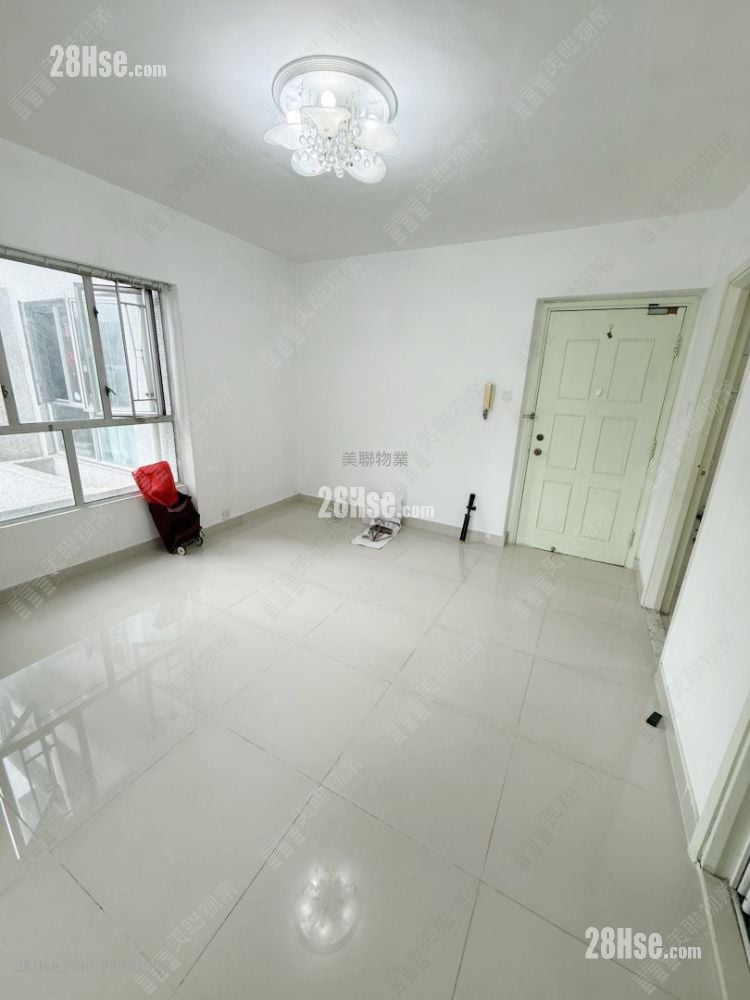 Sheungshui Town Center Sell 2 Bedrooms , 1 Bathroom 391 ft²