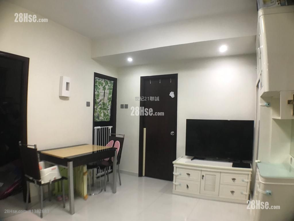 Apartment in 秀茂坪 Sau Mau Ping, 觀塘區 Kwun Tong District - View 2