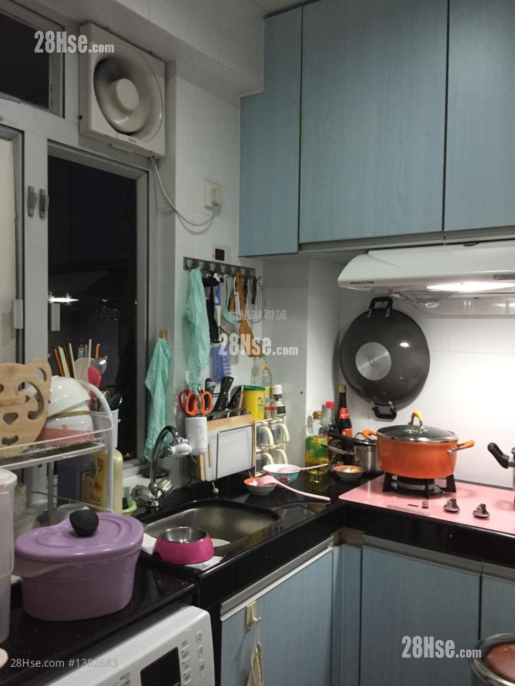 Apartment in 秀茂坪 Sau Mau Ping, 觀塘區 Kwun Tong District - View 4