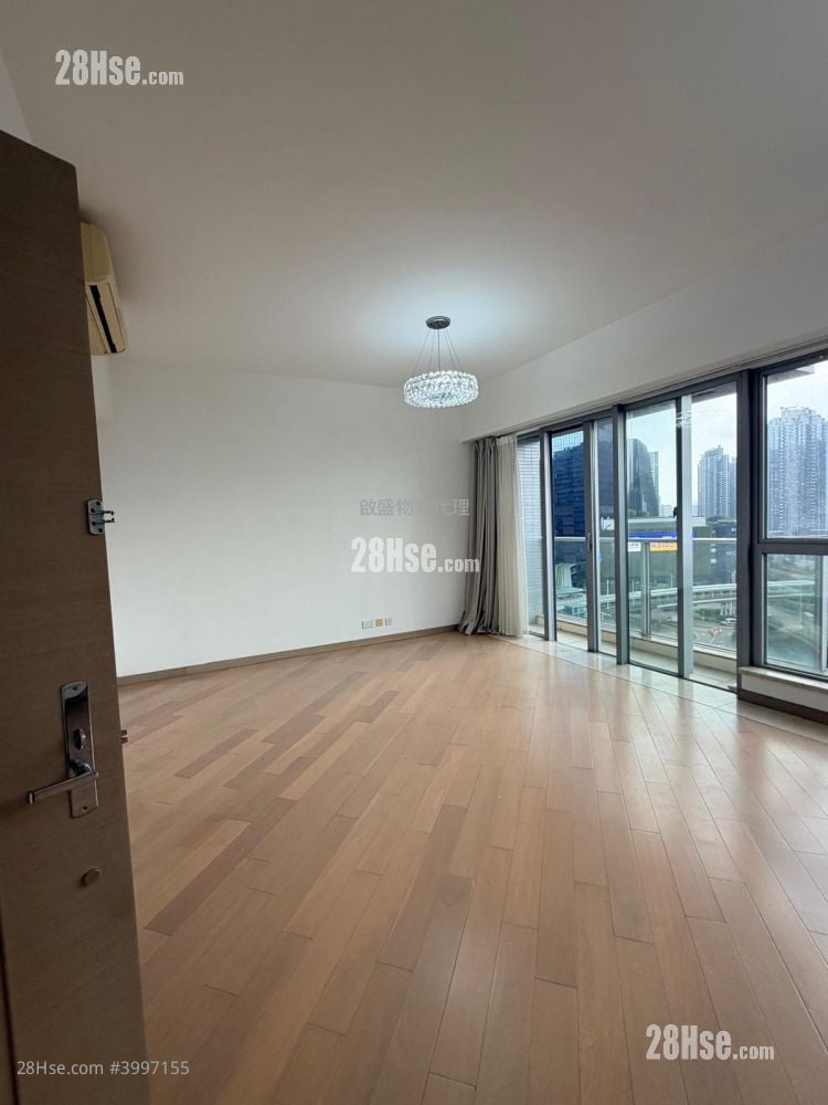 The Latitude Rental 4 Bedrooms , 3 Bathrooms 1,596 ft²