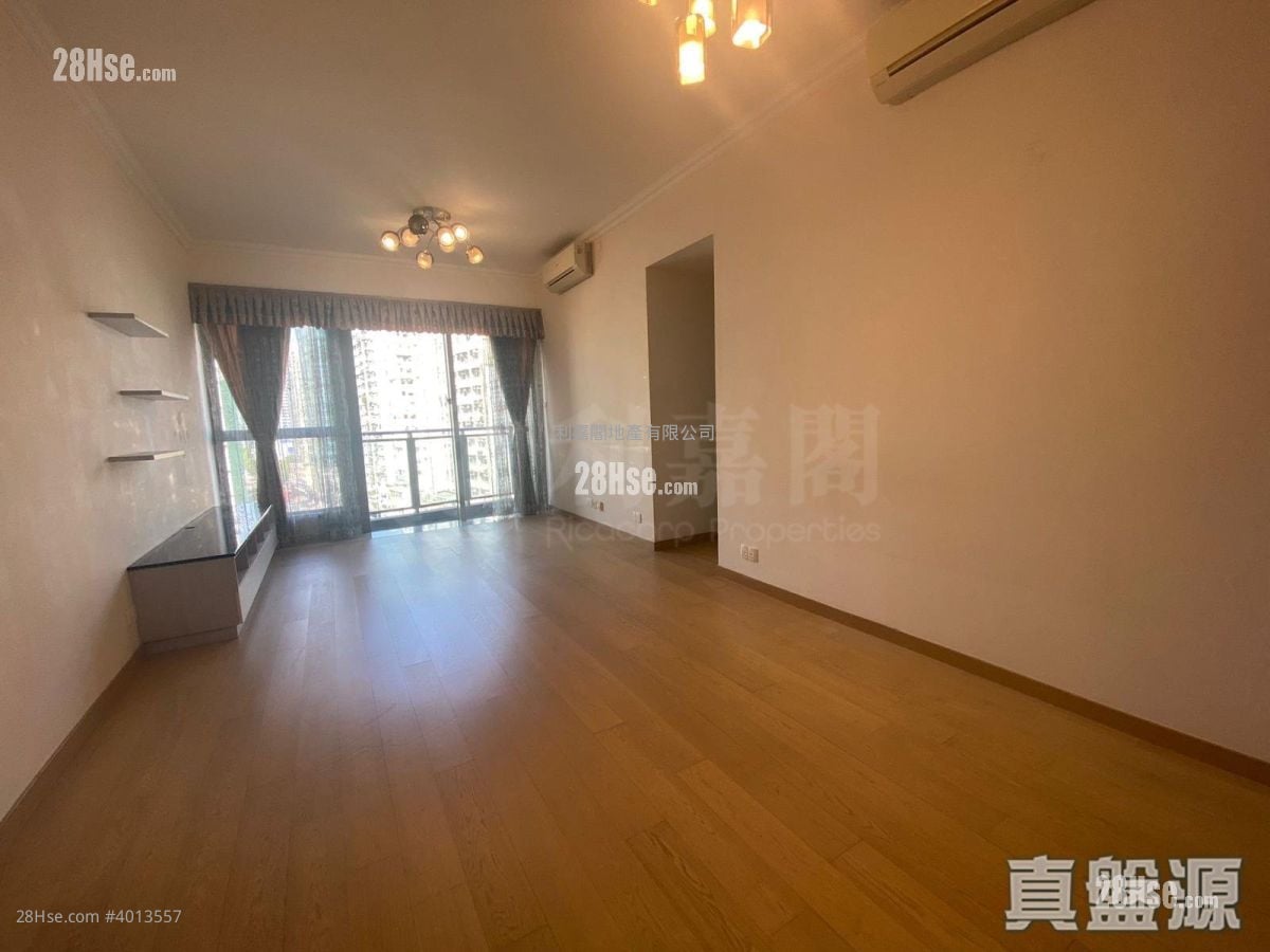 The Austin Sell 3 Bedrooms , 2 Bathrooms 899 ft²