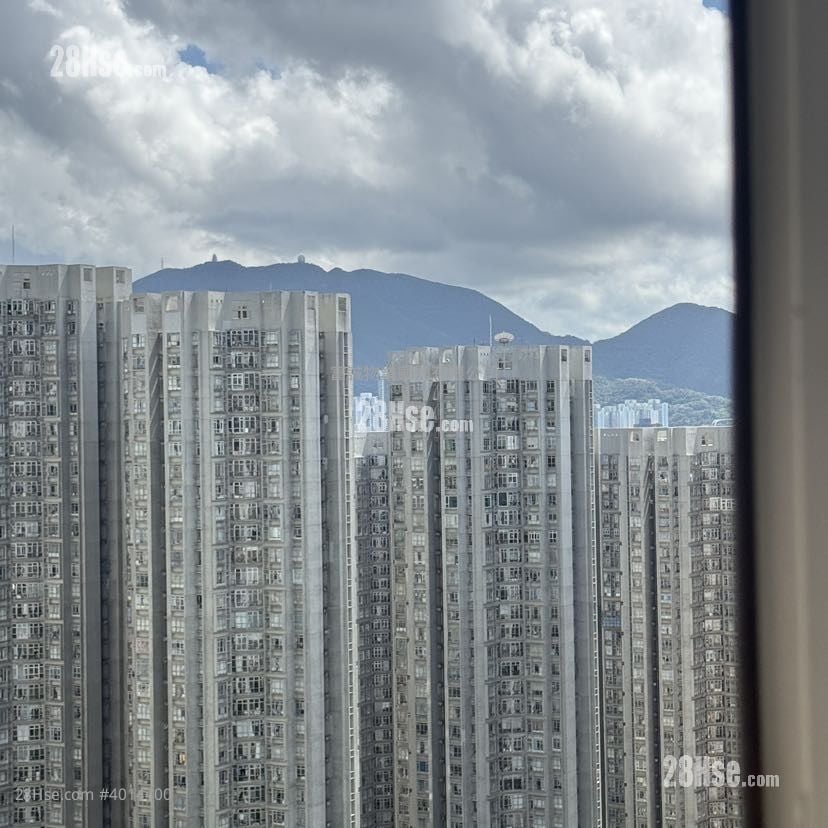 Hong Yat Court Sell 3 Bedrooms , 2 Bathrooms 650 ft²