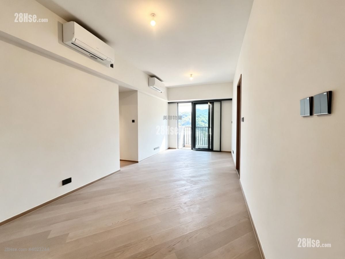 Le Mont Sell 4 Bedrooms 873 ft²