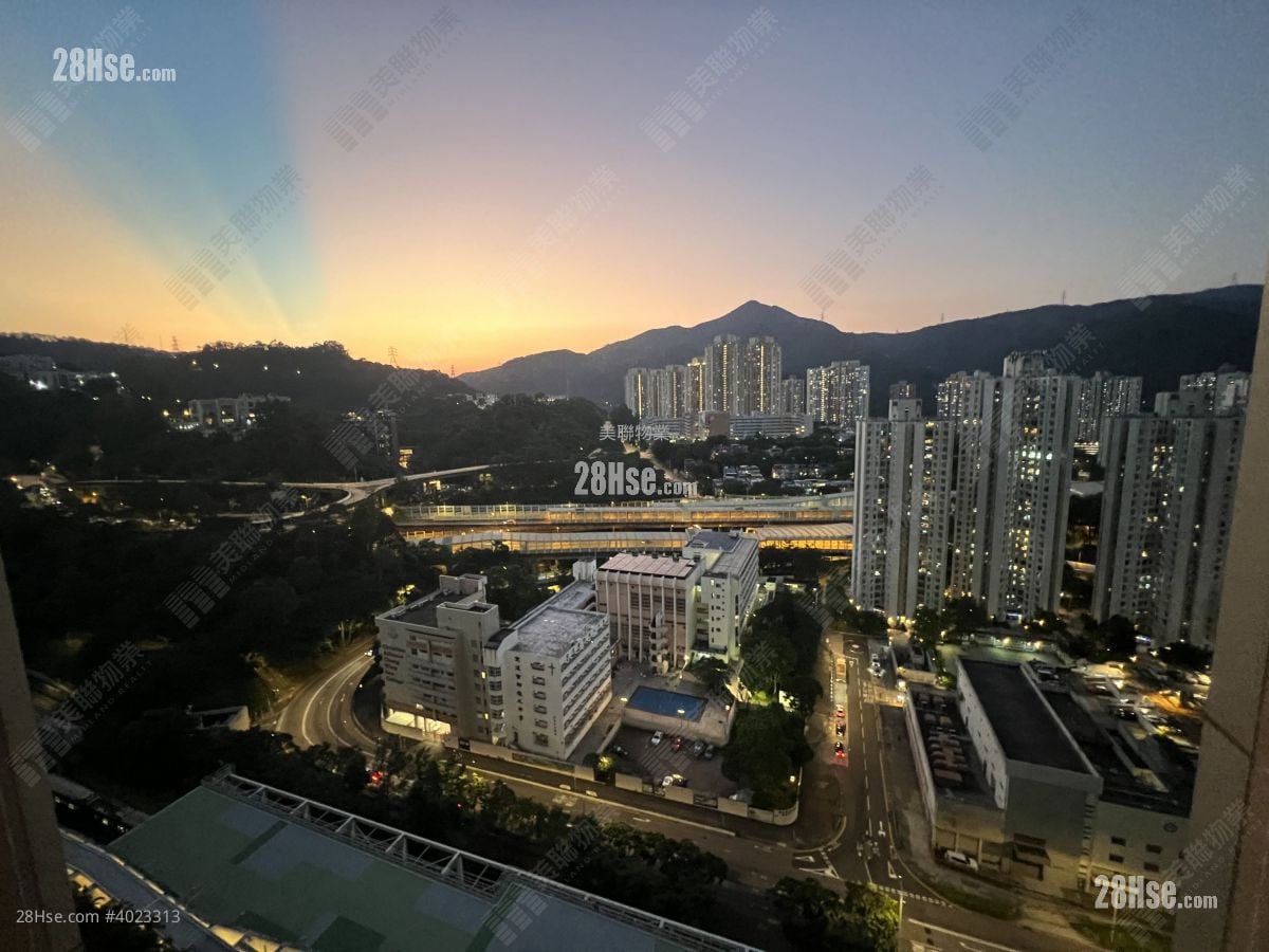 Festival City Sell 3 Bedrooms , 2 Bathrooms 688 ft²