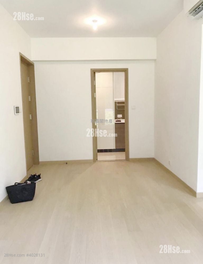 The Bloomsway Rental 2 Bedrooms , 1 Bathroom 571 ft²