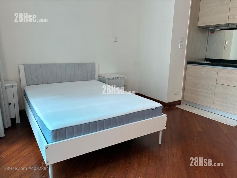 The Avenue Rental Studio , 1 Bathroom 346 ft²