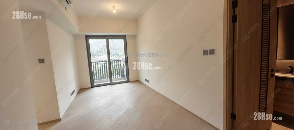 Le Mont Sell 3 Bedrooms , 1 Bathroom 654 ft²