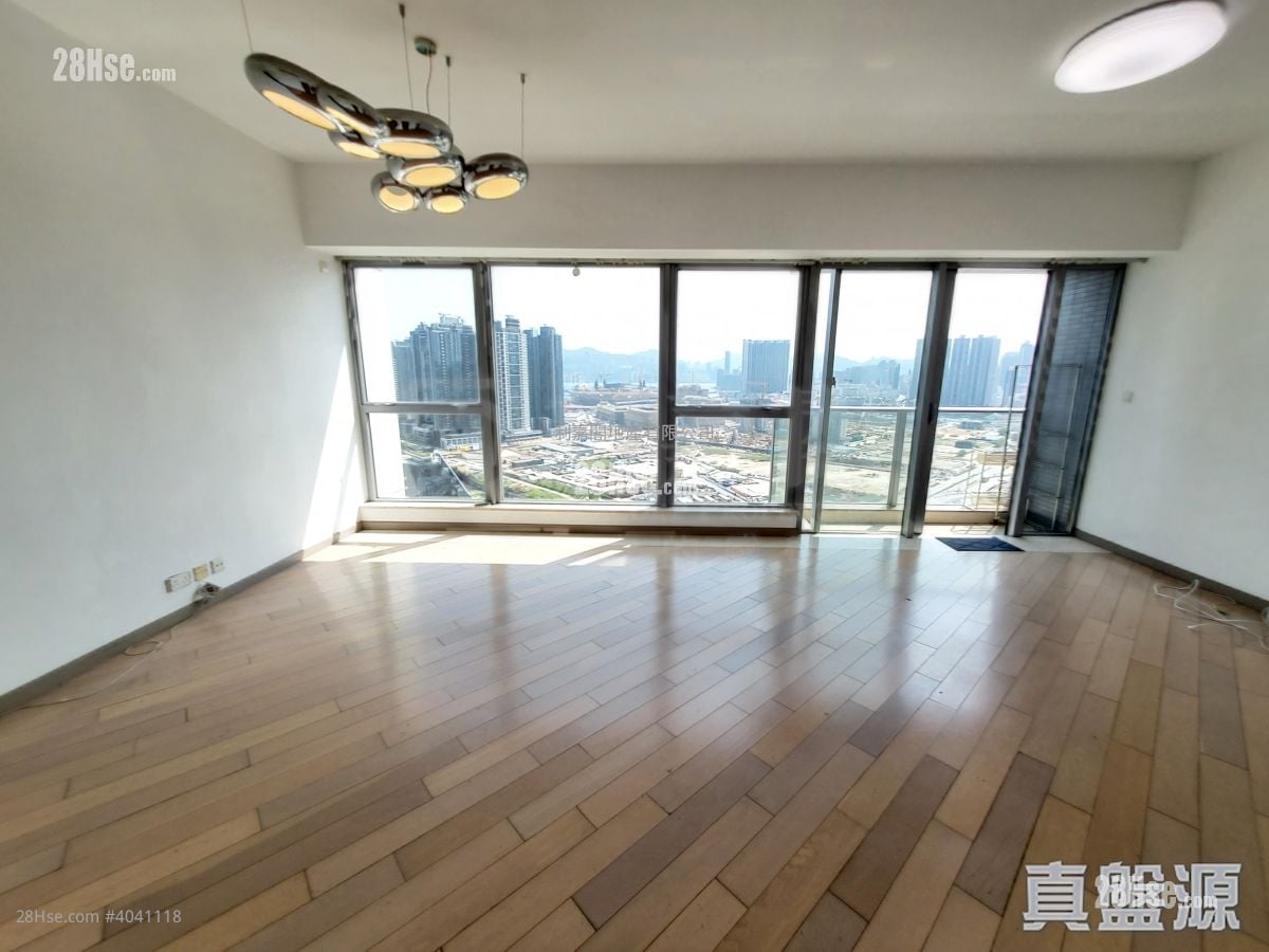 The Latitude Rental 4 Bedrooms , 4 Bathrooms 1,333 ft²
