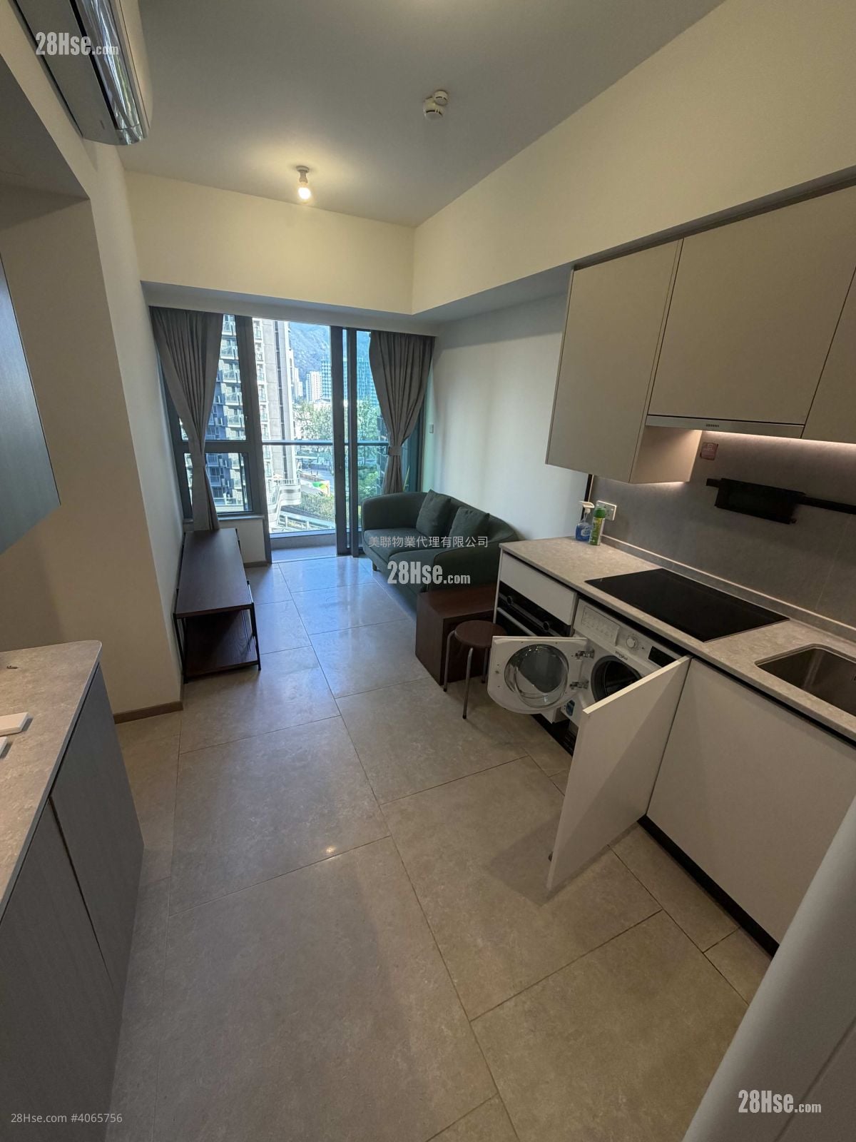 Novo Land Rental 2 Bedrooms , 1 Bathroom 433 ft²